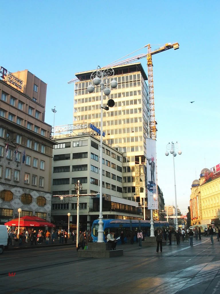 Ilica 1. Obnova Nebodera (izgrađenog 1955. - 1959. godine) (Hitil, Jovičić-Žuljević) 2006. godine